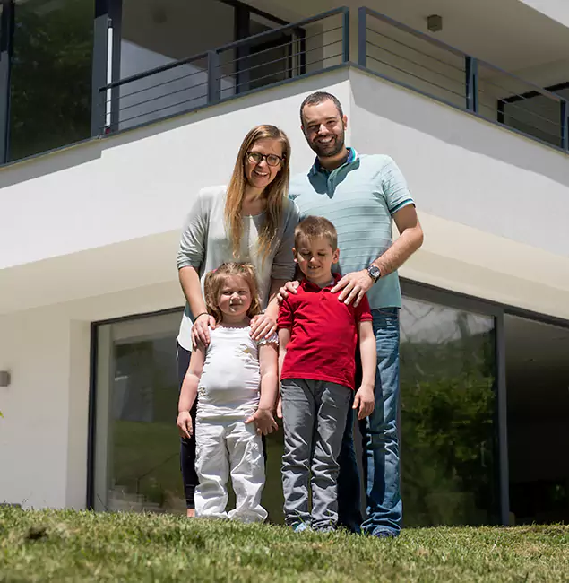 Why Stockbridge Trusts Stockbridge Pest Control Pro for Carpenter Bee Removal?